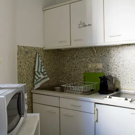 **** Comfortable Studio **** Hansaring 19, Mediapark, Messe, Dom Apartment Cologne