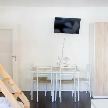 **** Comfortable Studio **** Hansaring 19, Mediapark, Messe, Dom * 科隆